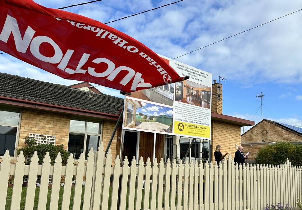 Brian Hancock opens the bidding on this property in Nelson Street which eventually sold for $755,000.
