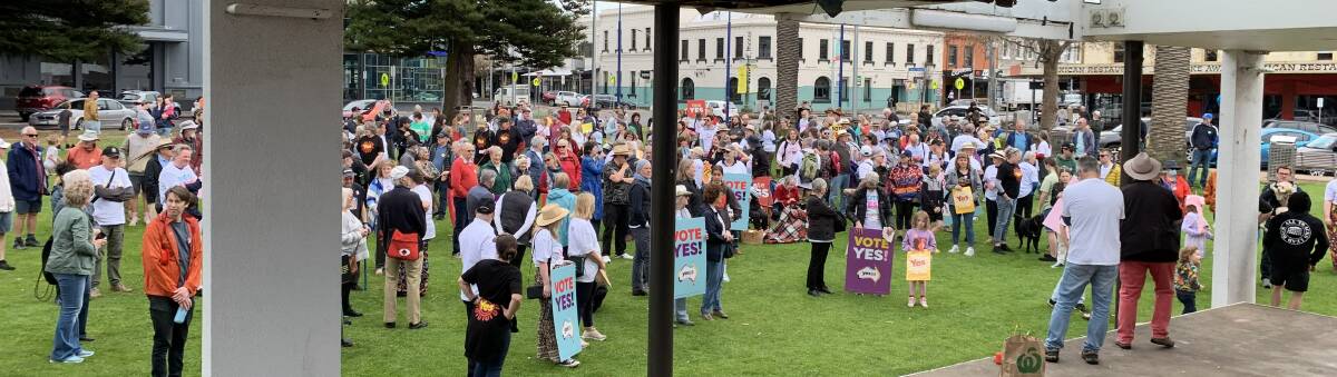 Hundreds of people gathered on the Civic Green in Warrnambool and marched to Lake Pertobe to promote the Yes vote ahead of the referendum. Picture supplied