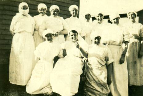 Medical heroes: Vera King (right) helped nurse Spanish flu patients during the epidemic of 1919 in Warrnambool.