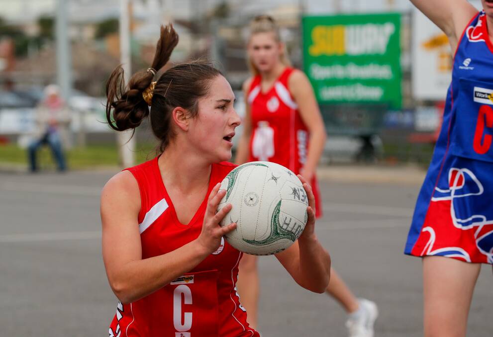 WORKING HARD: South Warrnambool's Annie O'Brien readies a pass. Picture: Anthony Brady