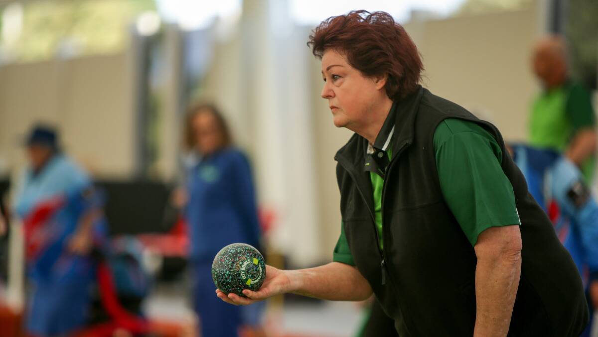 READY TO ROLL: City Memorial's Coleen Wooles bowls the ball in round one of the Western District Playing Area's midweek pennant competition. Picture: Chris Doheny