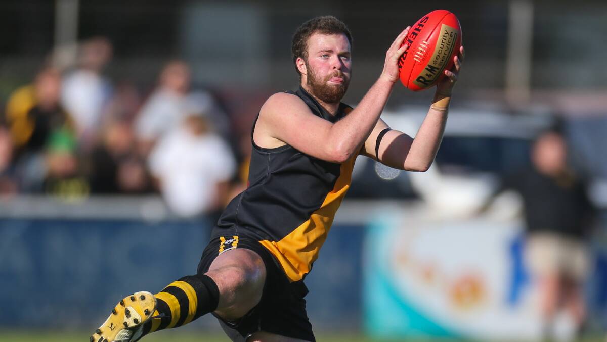 BACK IN BLACK (AND YELLOW): Portland ruckman Toby Oakley. Picture: Morgan Hancock