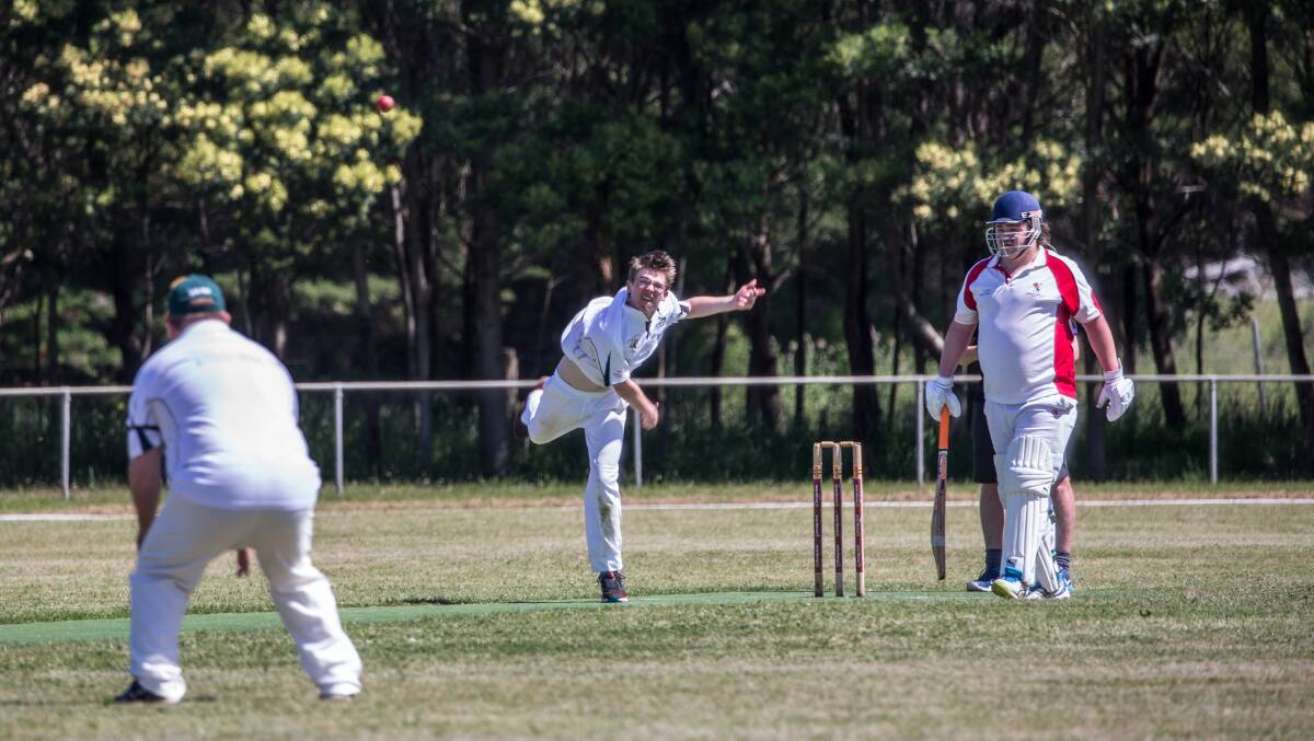 TOUGH TASK: Mailors Flat's Mackenzie Mann. He bowled three overs for 25 runs as Wangoom broke away to post a large total. Picture: Chrstine Ansorge