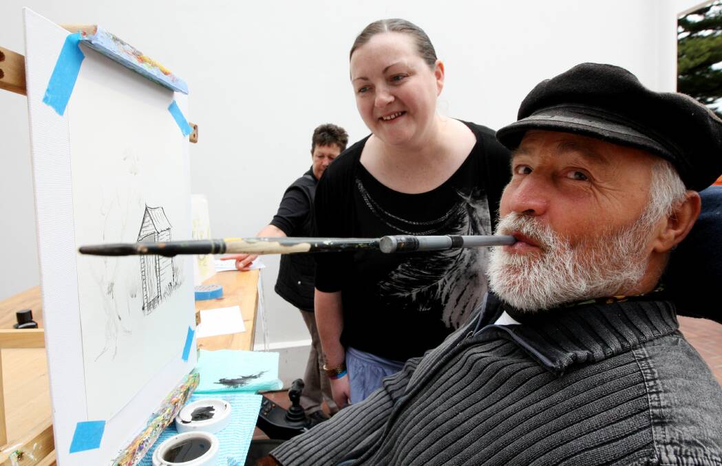UNIQUE TALENT: Artist Simon Rigg prepares to wow Queensland crowds at this year's EKKA show. 