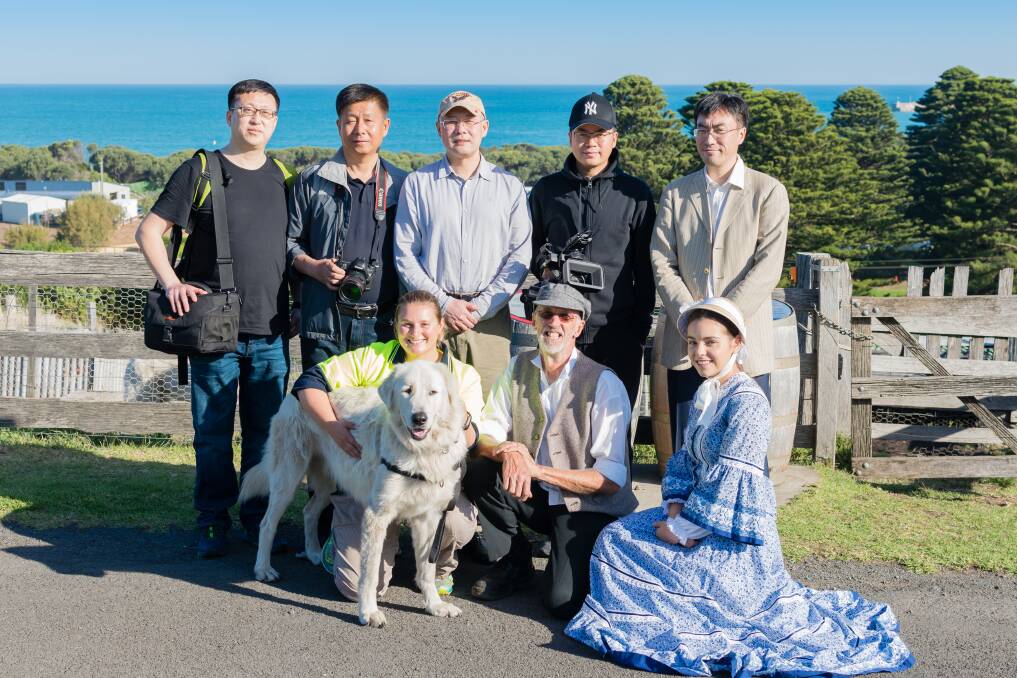 Promotion: Chinese delegates from CTV media meet Flagstaff Hill staff and friends while visiting the south-west.