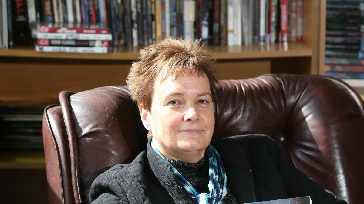 Author Lorraine Smith 