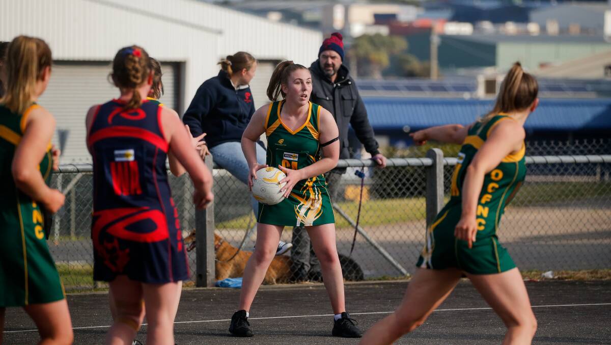SEARCHING: Old Collegians' Hannah Garner looks for a free teammate. Picture: Anthony Brady