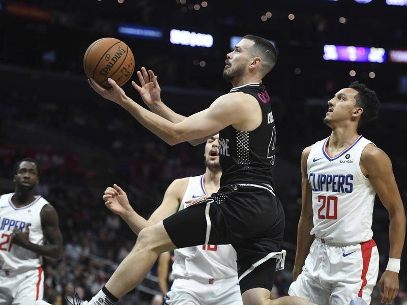 Melbourne United's Chris Goulding lays one in against Los Angeles Clippers.