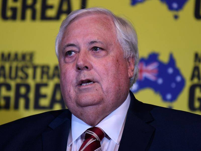 Clive Palmer says the WA government's emergency legislation would damage the state's reputation.