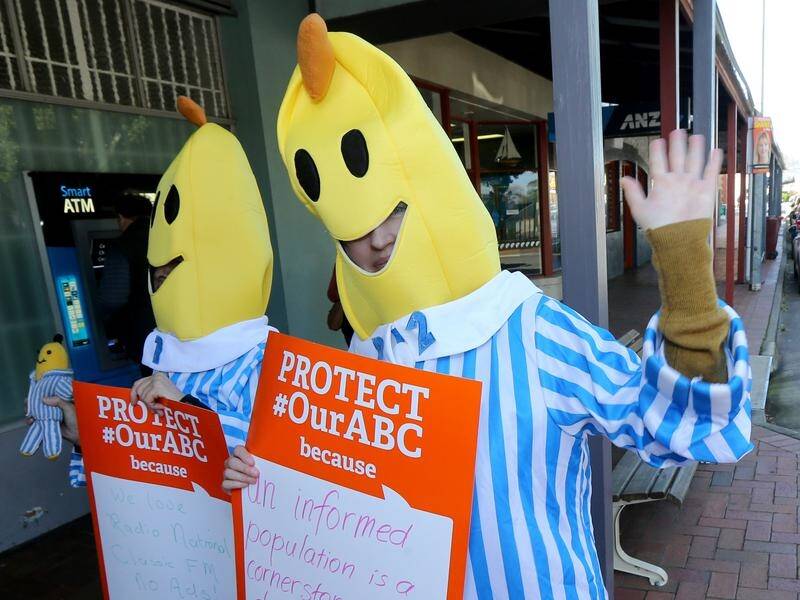 GetUp! activists dressed as Bananas in Pyjamas have confronted John Howard on the campaign trail.