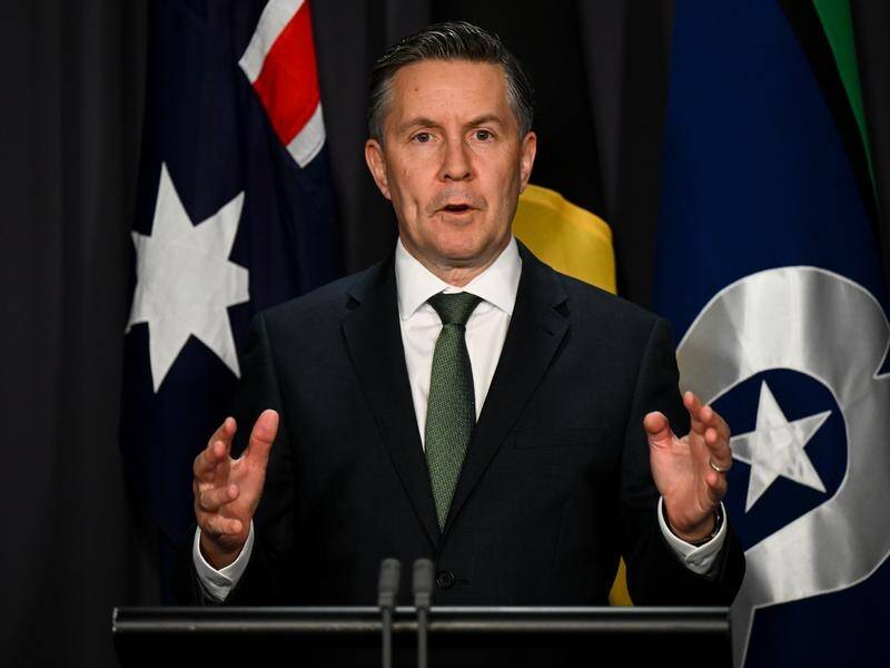 Health Minister Mark Butler says pharmacy peak bodies are scaremongering over upcoming changes. (Lukas Coch/AAP PHOTOS)