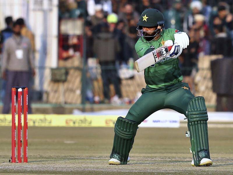 Mohammad Hafeez will hope to be cleared of Covid-19 when the Pakistan team are tested on Saturday.