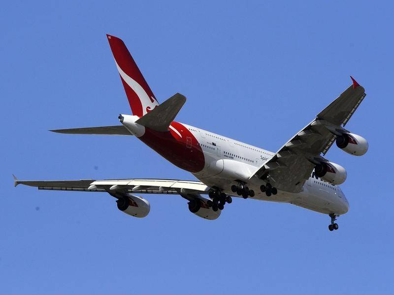 A fault notification has triggered a diverted landing for a London-bound Qantas A-380. (Julian Smith/AAP PHOTOS)