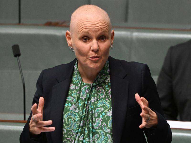 Labor MP Peta Murphy says she doesn't want to be treated differently because she has cancer. (Mick Tsikas/AAP PHOTOS)