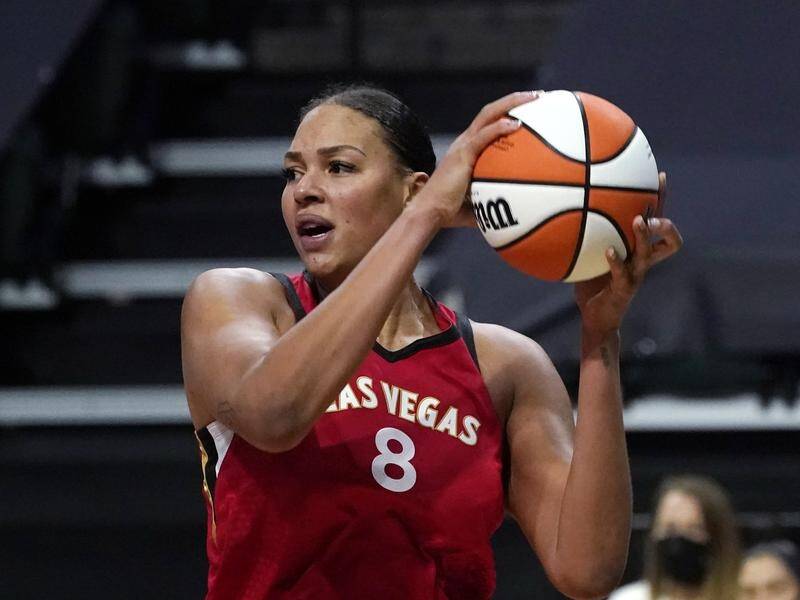 Australian basketball star Liz Cambage has tested positive for COVID-19.
