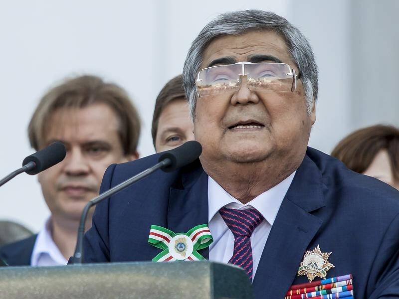 Russia's Kemerovo governor Aman Tuleyev has resigned over a mall fire that killed more than 60.
