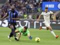 Romelu Lukaku scores Inter Milan's opening goal in their 3-2 win over Atalanta. (EPA PHOTO)