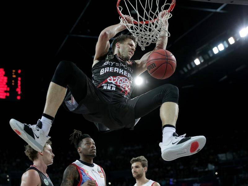 Captain Tom Abercrombie scored 19 points as his NZ Breakers overwhelmed the Adelaide 36ers.