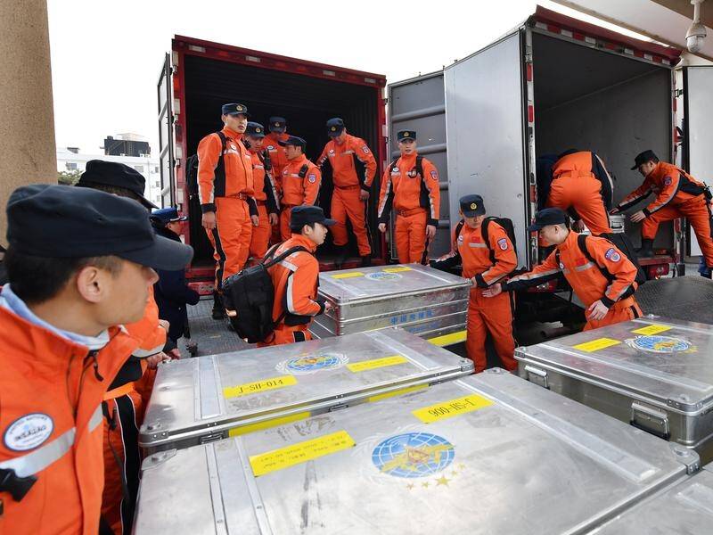 Members of an 82-man Chinese rescue team have arrived in Turkey to join earthquake relief efforts. (EPA PHOTO)