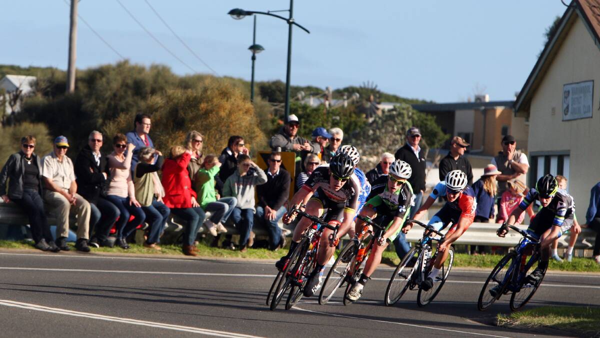 Tour of the South West Criterium around the Warrnambool cemetery. Pictures: LEANNE PICKETT  