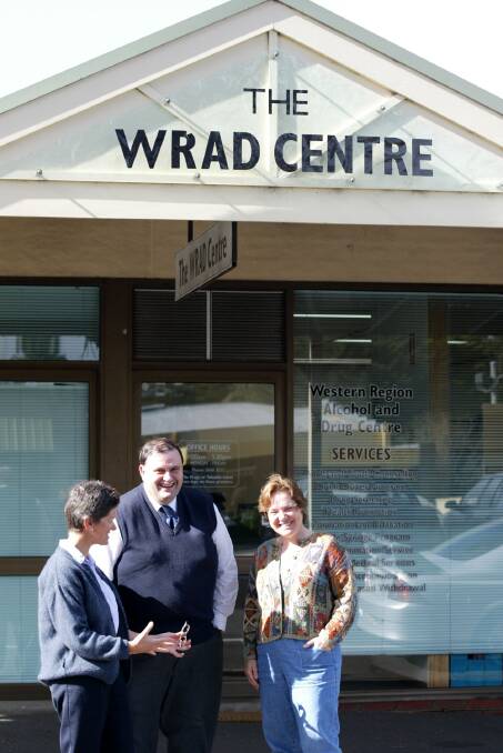 Canadian drug researcher Christine Poulin (right) and Australian Rural Centre for Addictive Behaviours' Rodger Brough and project worker Carmel Brady. 
