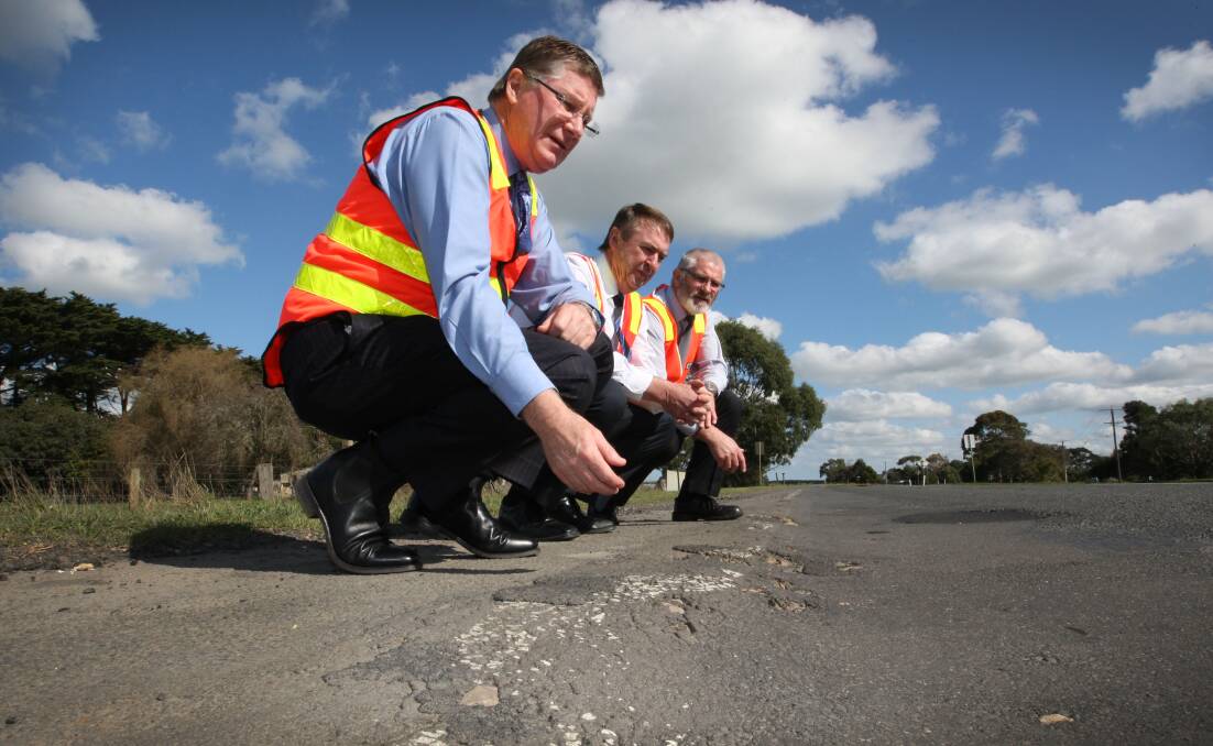 Premier Denis Napthine, Member for Polwarth Terry Mulder and VicRoads team leader asset delivery Tony Bull. 140815LP10 Picture: LEANNE PICKETT