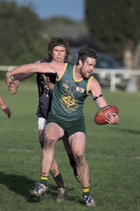 Old Collegians ruckman Zac Pickett could be sidelined for the next two months due to a serious knee injury.140712RG61 Picture: ROB GUNSTONE