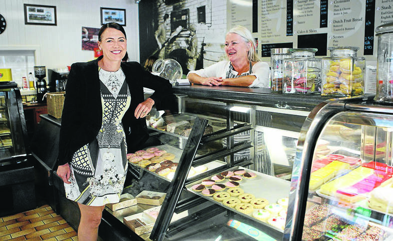 Labor candidate for Polwarth Libby Coker chats with Naringal’s Anna Hunt at the Timboon Bakery. 141120LP20  Picture: LEANNE PICKETT