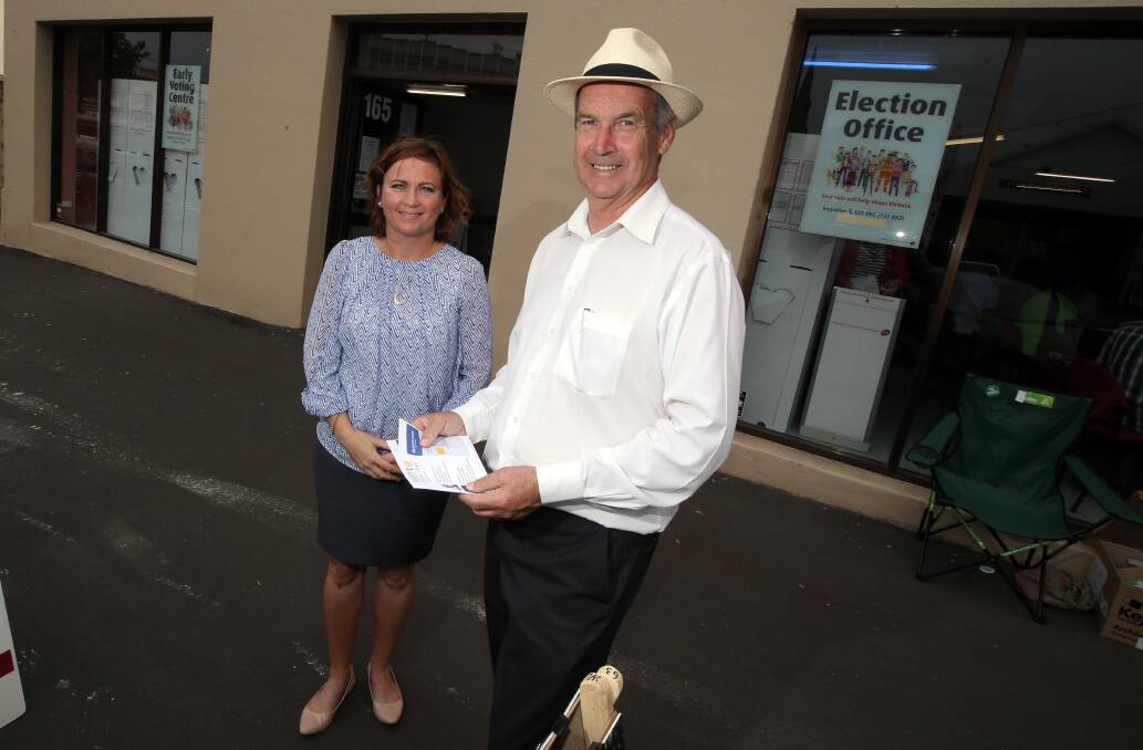 Candidates James Purcell and Tanya Waterson have promised to open a Vote1 Local Jobs office in Warrnambool if they are successful at the state election. 141120DW07 Picture: DAMIAN WHITE