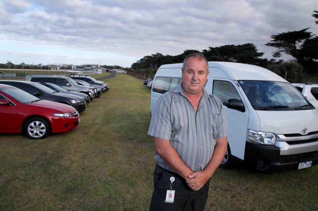 South West Healthcare environmental services supervisor, and shuttle bus driver, Glen Bevan at the showgrounds carpark. 
150224RG06 Picture: ROB GUNSTONE