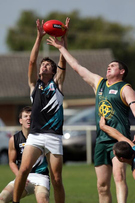 WDFNL: Old Collegians defeated Kolora Noorat at Davidson Oval. Picture: DAMIAN WHITE