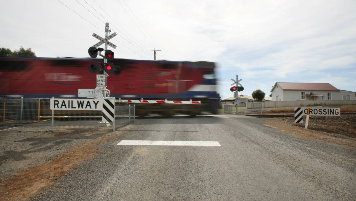 Southern Grampians, Ararat and Horsham councils are leading the campaign for passenger services to return to parts of the south-west and Wimmera. 