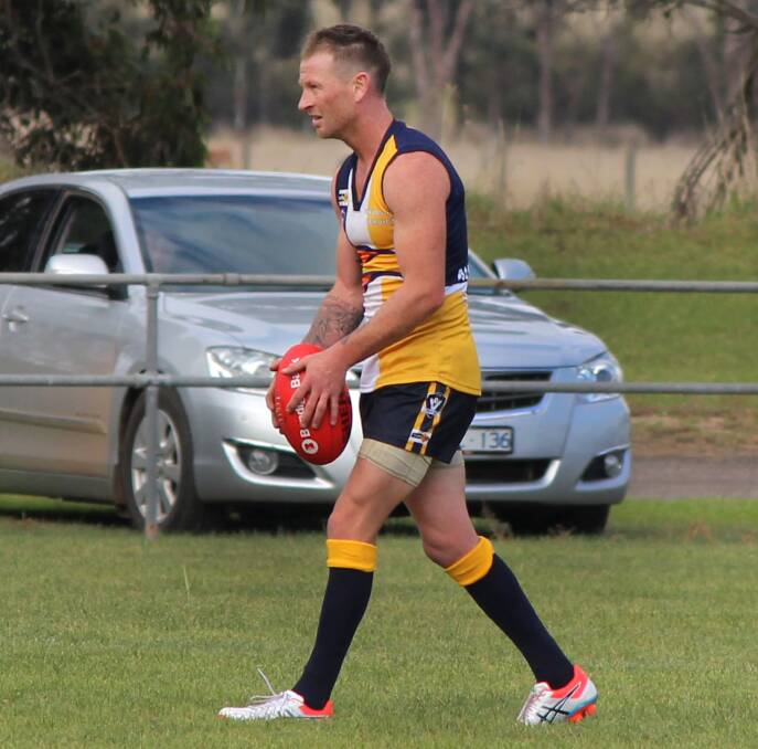 HIGHER LEVEL: Hawkesdale Macarthur coach Simon O'Keefe will be one of the more experienced heads in the Mininera and District interleague team set to play on Saturday. Picture: Chloe Brown