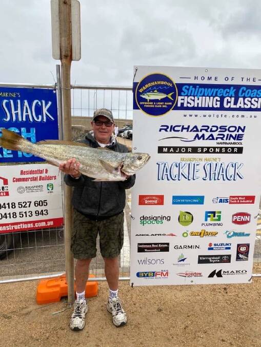 Barry Starling with the winning mulloway, a rare find with just two weighing in. 