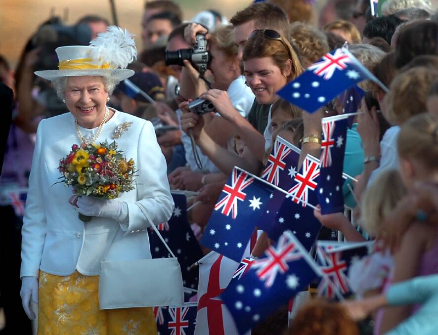 Queen Elizabeth meets enthusiastic crowds in Canberra in March 2006. Picture by Melissa Adams