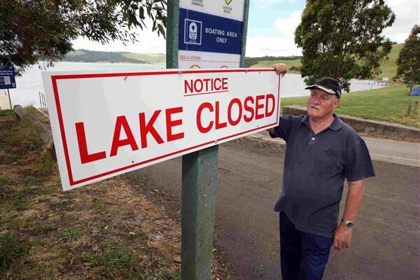 Lake Bullen Merri algae risk ignored by some users