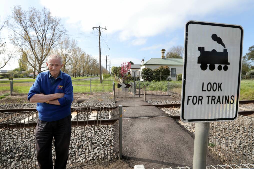 Jim O’Brien is concerned that even though the government has just announced a $6.5 million incentive for natural gas to be connected to Terang, it does not cover the area north of the railway line.