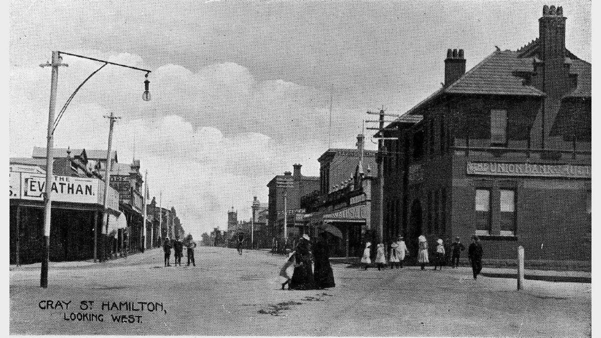 Hamilton's Gray Street, circa 1900. SOURCE: Warrnambool & District Historical Society.