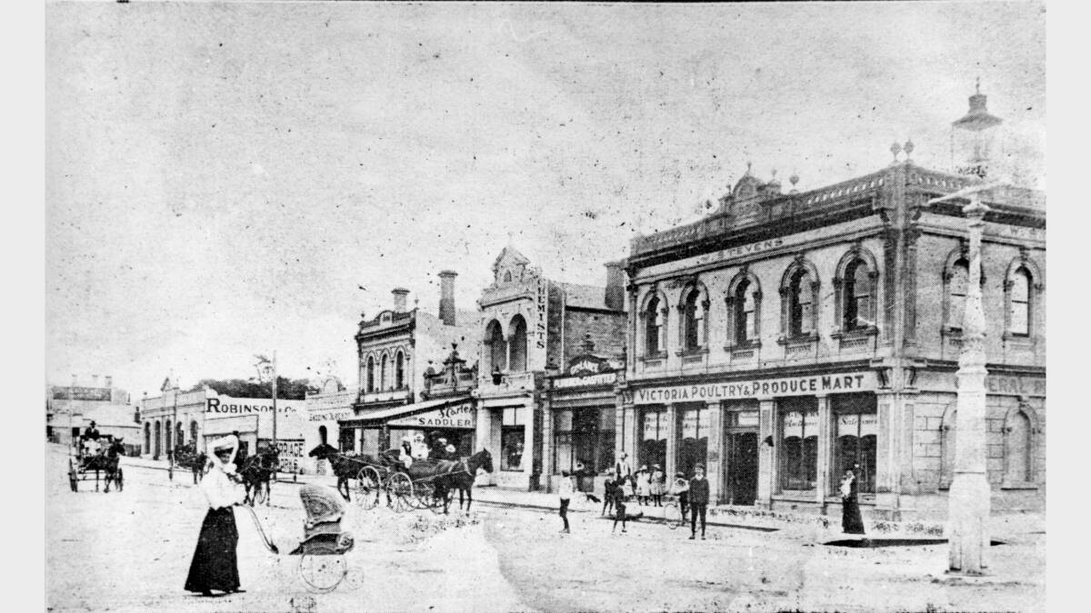 Stevens' Corner at Fairy and Lava Streets in 1907, now opposite Monaghan's Pharmacy. SOURCE: Warrnambool & District Historical Society.