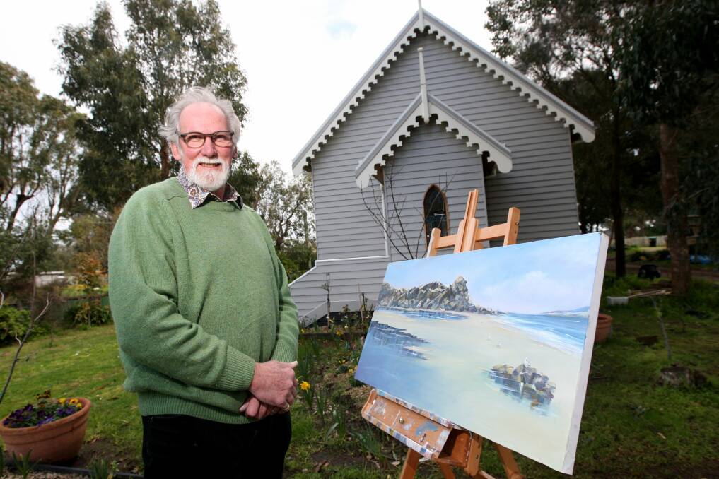 Port Fairy artist John Davis has donated a painting to be auctioned at the Providing for Pippa fund-raiser on Saturday night.